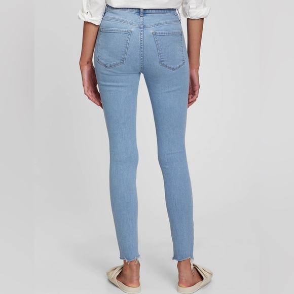 Mid Rise Universal Jegging with Washwell 27 Short - Picture 2 of 4